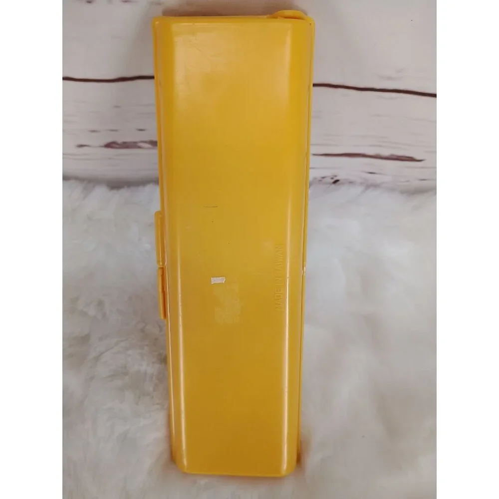 Cabbage Patch Kids 1984 Yellow Plastic Pencil Box With Ruler Made In Taiwan‎